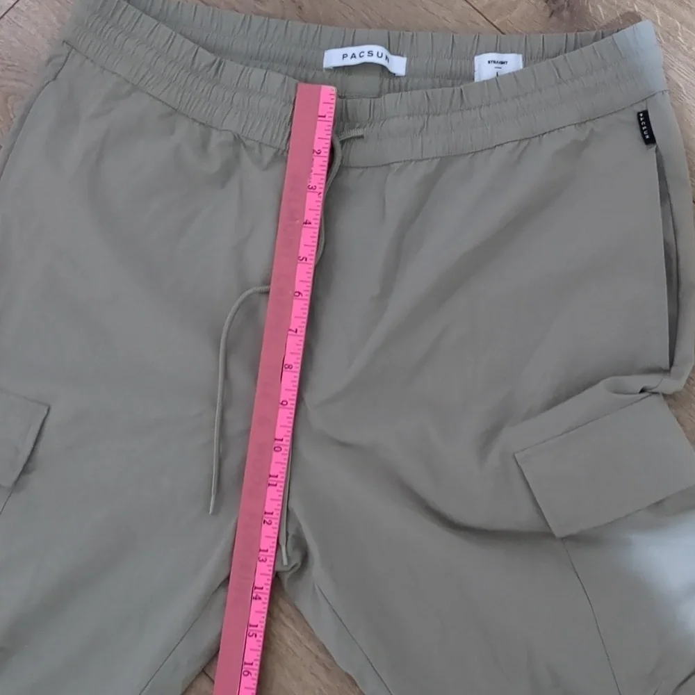 Men's PacSun Performance stright Pants Size L